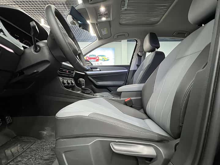 Фото 6 - Volkswagen Lavida