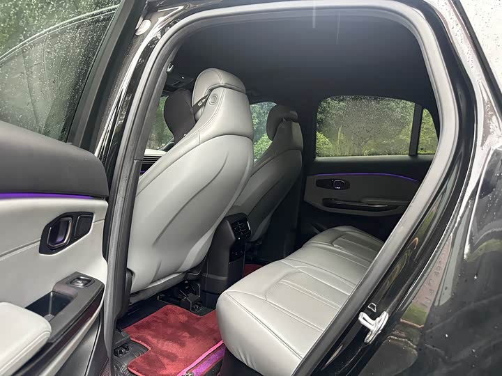 Фото 6 - Nio EC6