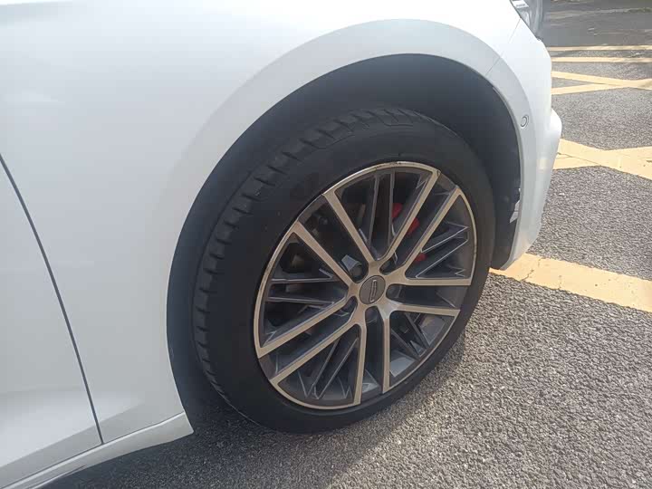 Фото 15 - Geely Preface