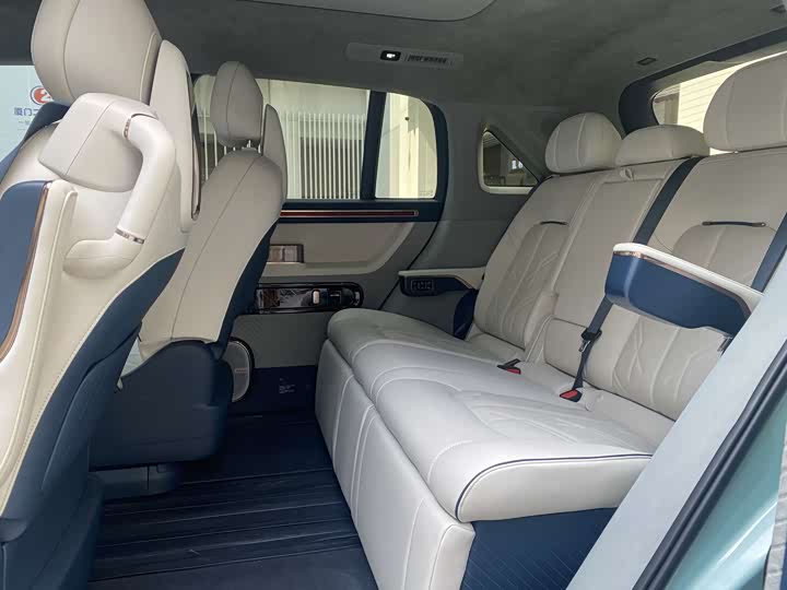 Фото 6 - Zeekr Mix