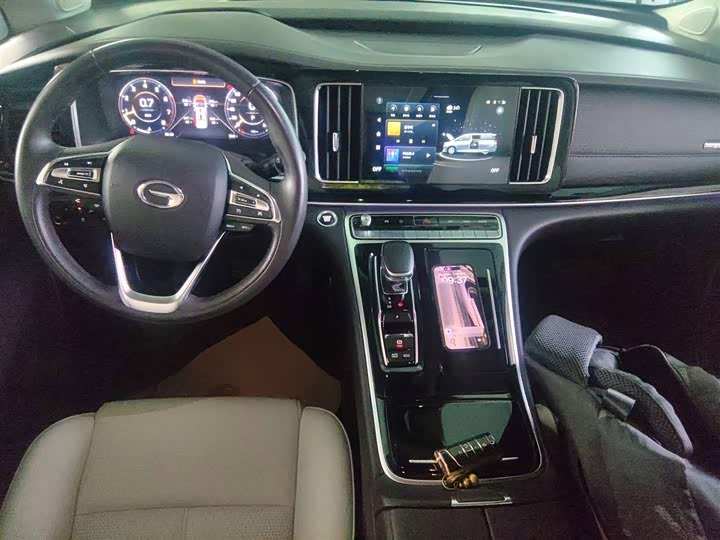 Фото 10 - GAC Trumpchi M8