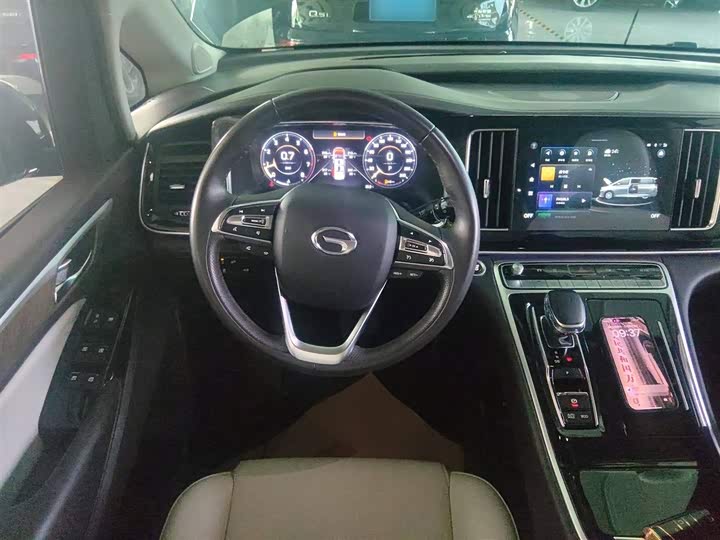 Фото 11 - GAC Trumpchi M8