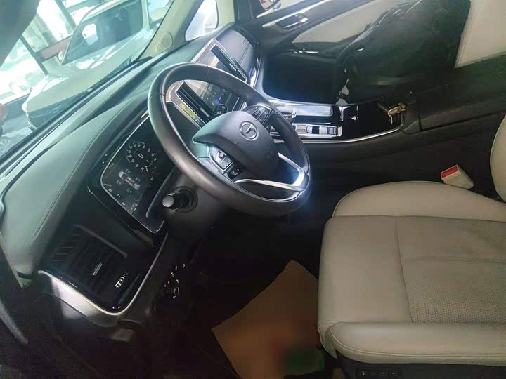 Фото 15 - GAC Trumpchi M8