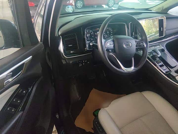 Фото 16 - GAC Trumpchi M8