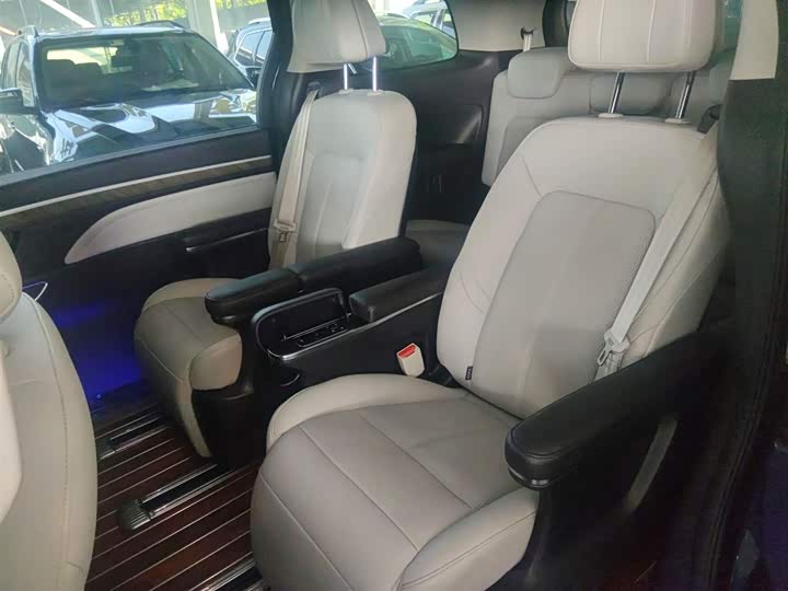 Фото 17 - GAC Trumpchi M8