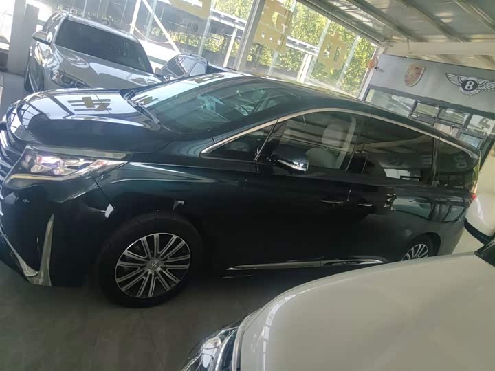 Фото 5 - GAC Trumpchi M8