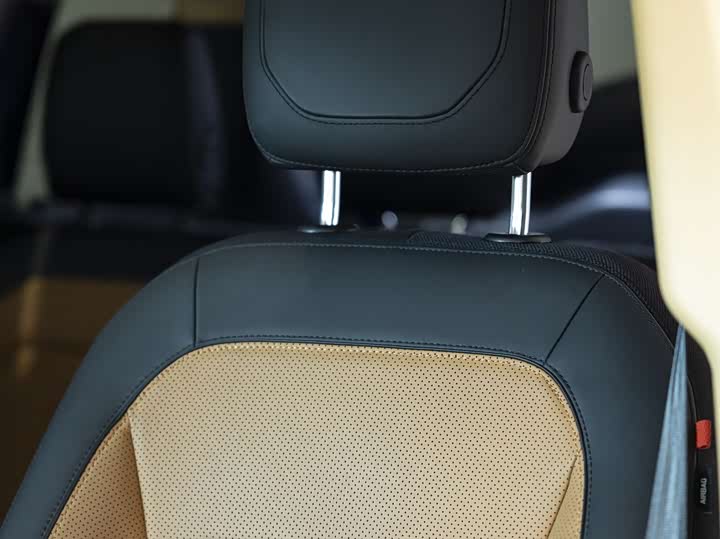 Фото 5 - Land Rover Defender