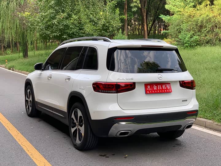 Фото 5 - Mercedes-Benz GLB-Class