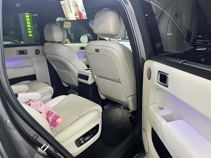 Фото 10 - LiXiang L9