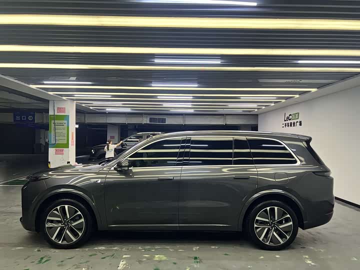 Фото 2 - LiXiang L9