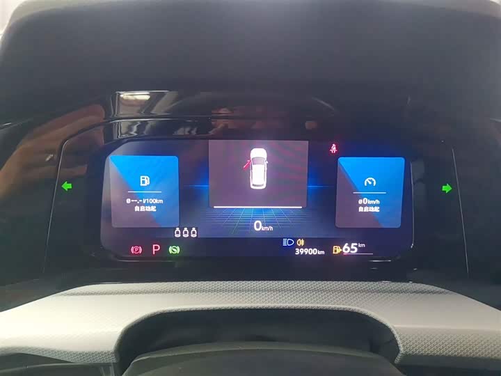 Фото 12 - Volkswagen Golf