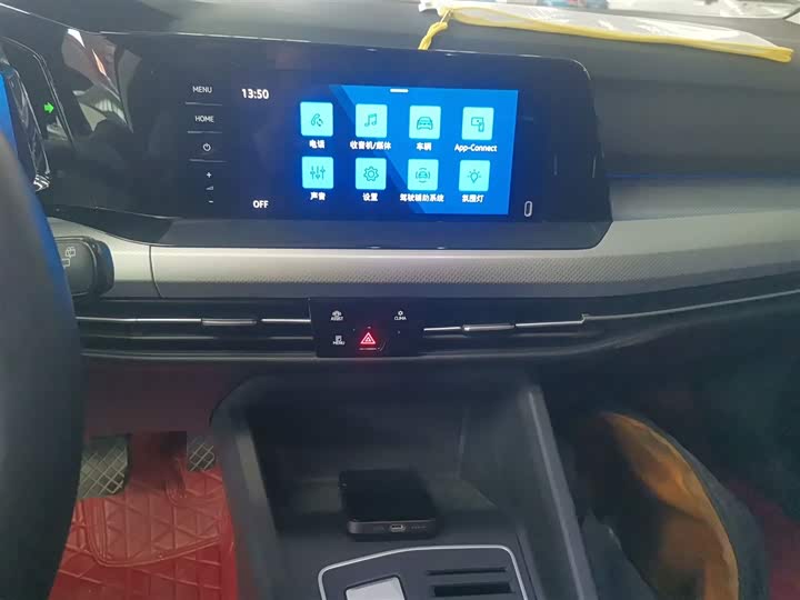 Фото 13 - Volkswagen Golf