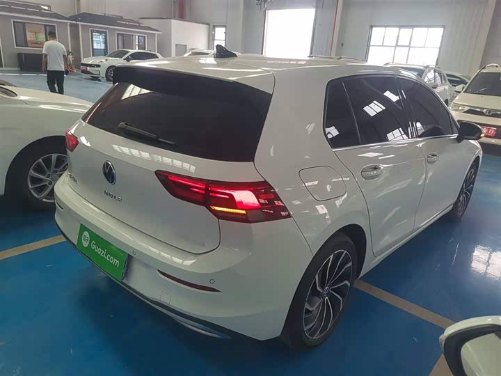 Фото 7 - Volkswagen Golf