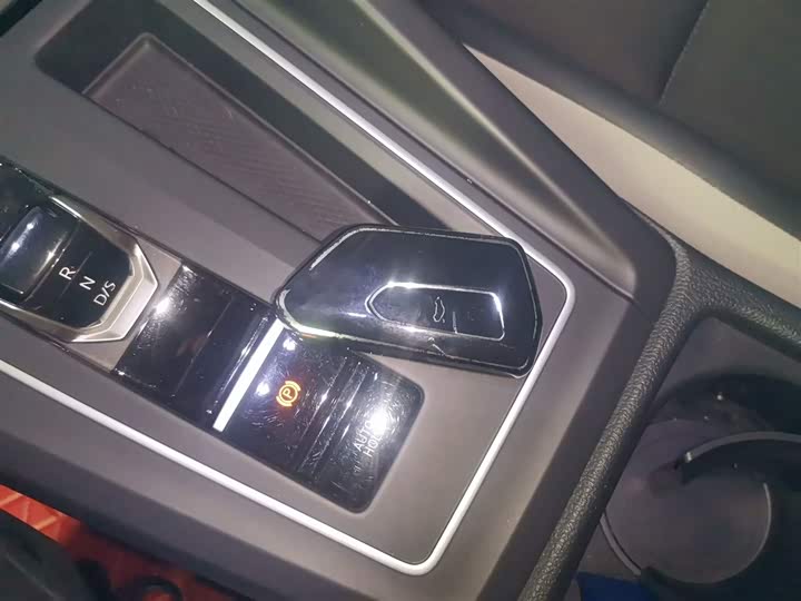 Фото 9 - Volkswagen Golf