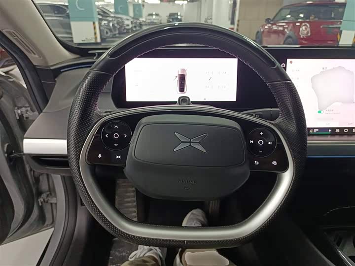 Фото 11 - XPeng P7