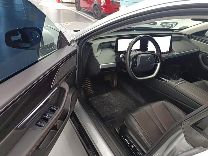 Фото 16 - XPeng P7