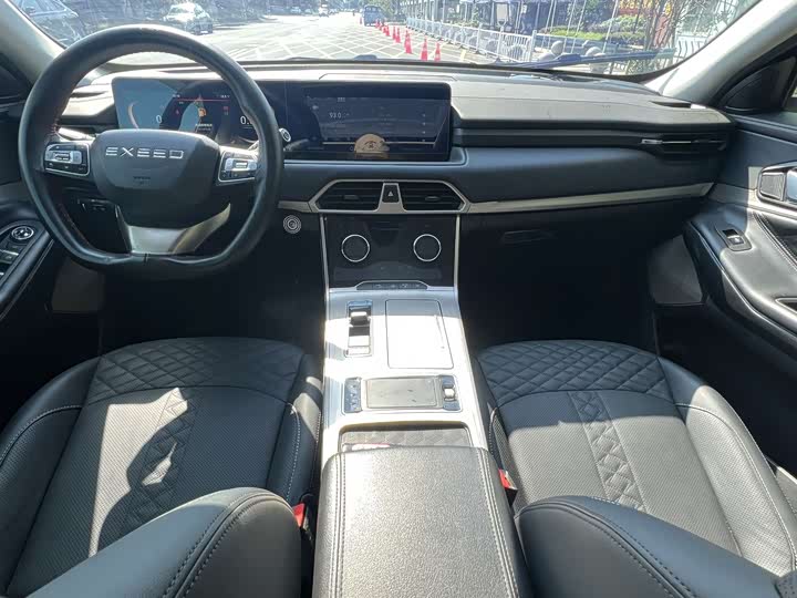 Фото 5 - Exeed TXL