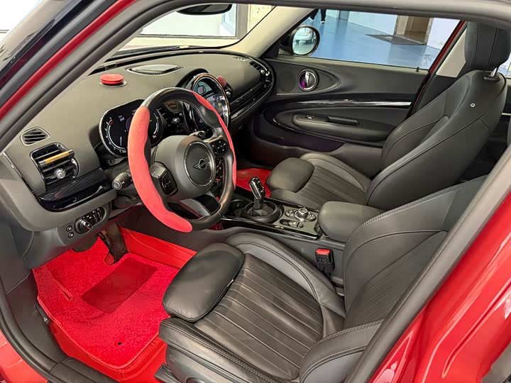 Фото 12 - Mini Clubman