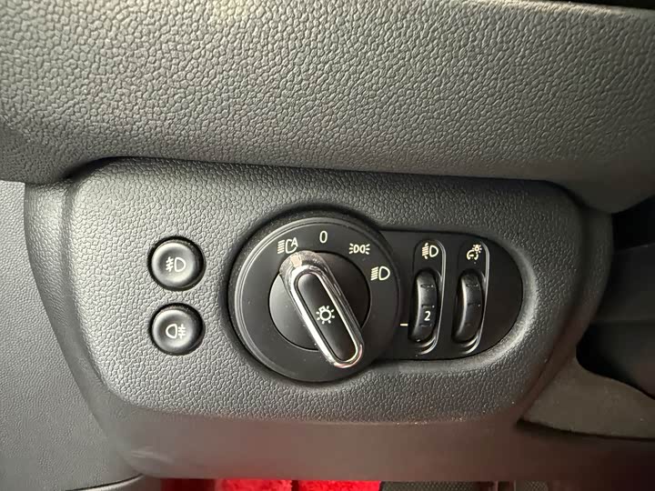 Фото 14 - Mini Clubman