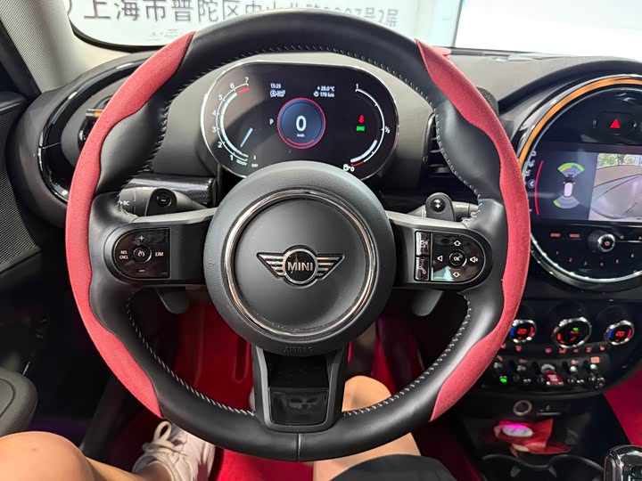 Фото 15 - Mini Clubman