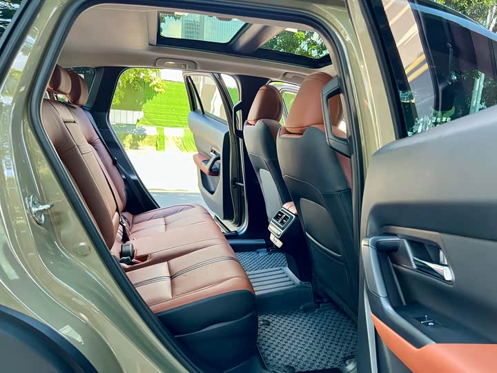 Фото 13 - Mazda CX-50