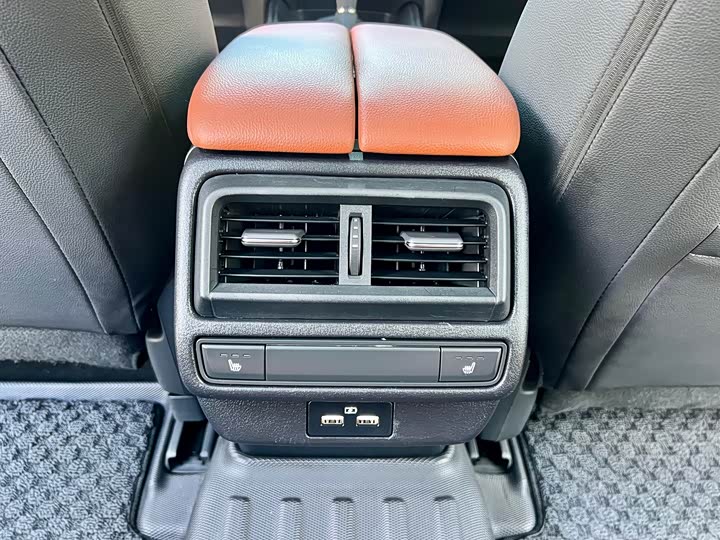 Фото 14 - Mazda CX-50