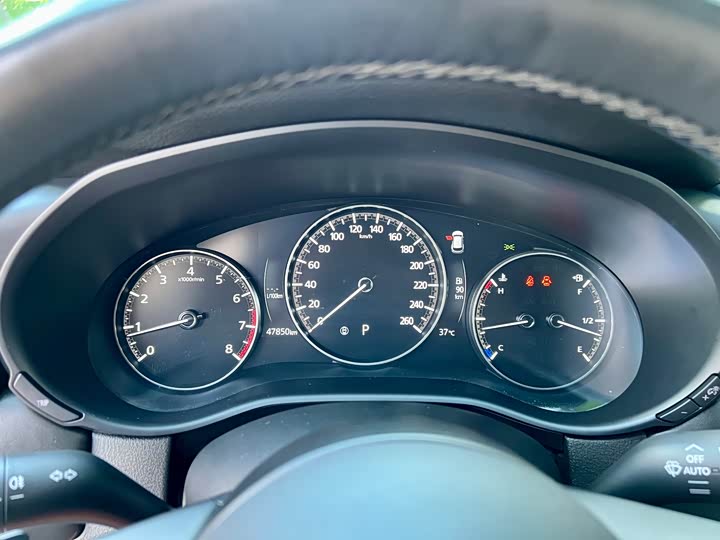 Фото 21 - Mazda CX-50