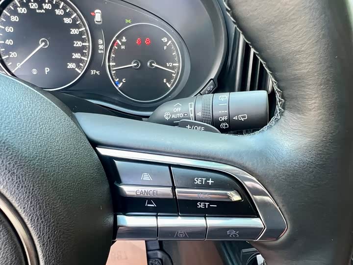 Фото 22 - Mazda CX-50