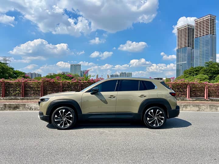 Фото 4 - Mazda CX-50