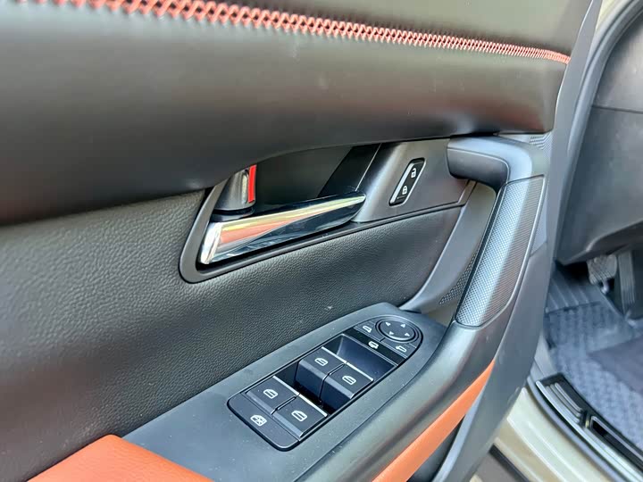 Фото 7 - Mazda CX-50