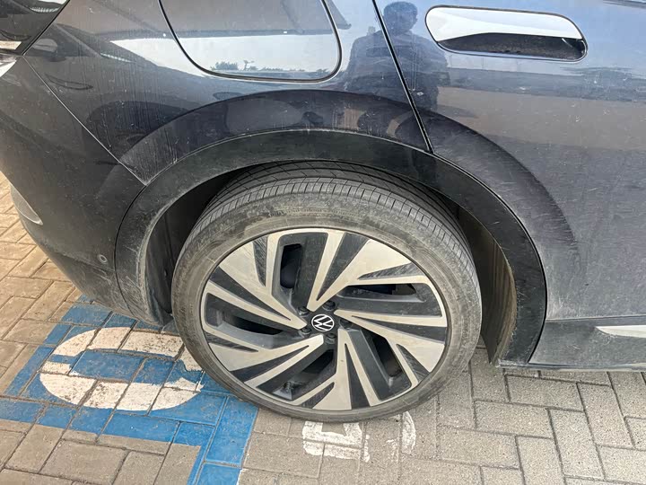 Фото 11 - Volkswagen ID.4 Crozz