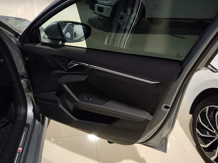 Фото 25 - Audi A3