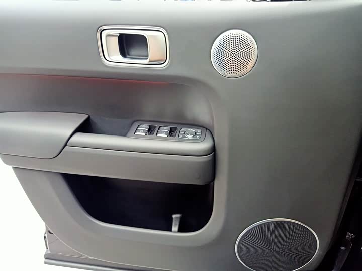 Фото 14 - LiXiang L9