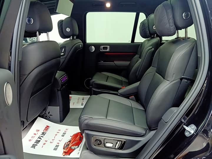 Фото 15 - LiXiang L9