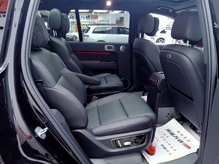 Фото 24 - LiXiang L9