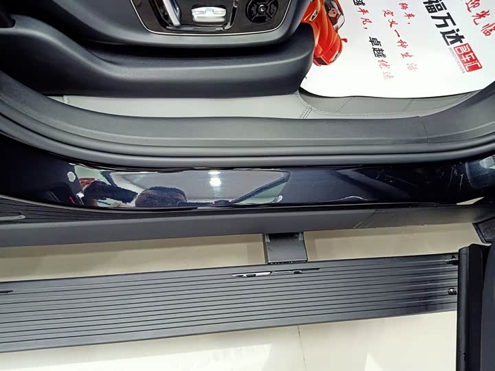 Фото 26 - LiXiang L9