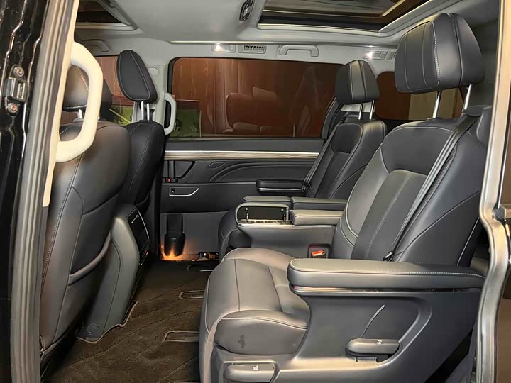 Фото 5 - GAC Trumpchi M8