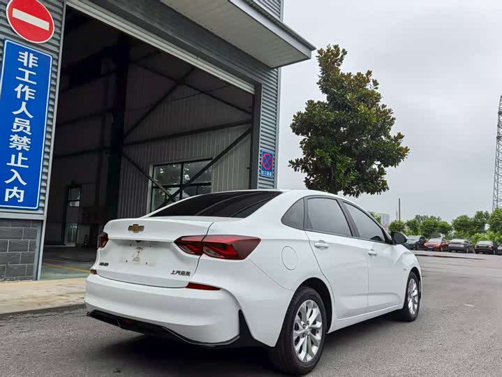 Фото 6 - Chevrolet Monza