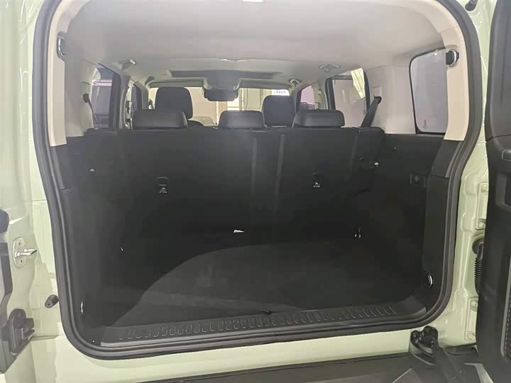 Фото 10 - Tank 300