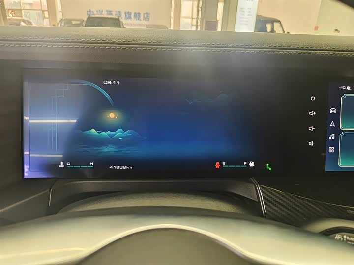 Фото 2 - Tank 300