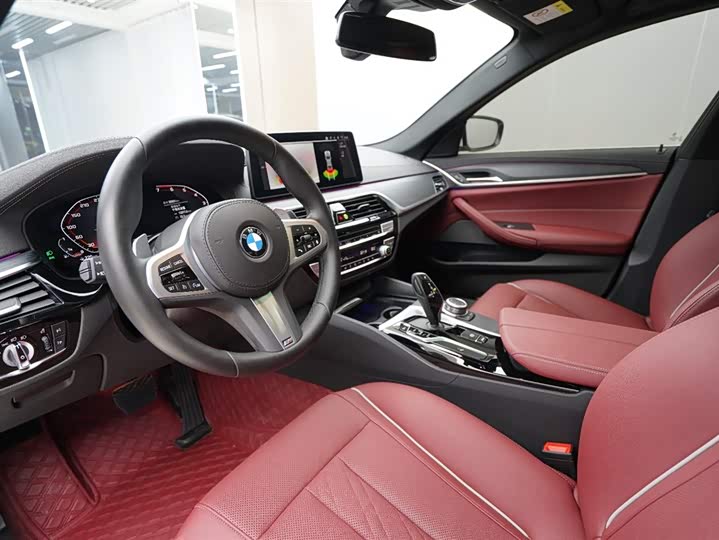 Фото 3 - BMW 5 Series