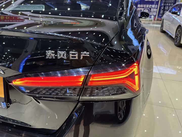 Фото 13 - Nissan Teana