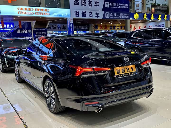 Фото 16 - Nissan Teana