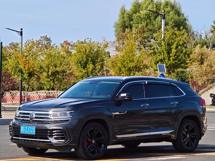 Фото 1 - Volkswagen Teramont X