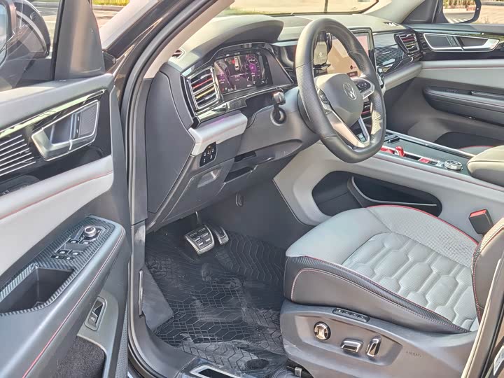 Фото 10 - Volkswagen Teramont X