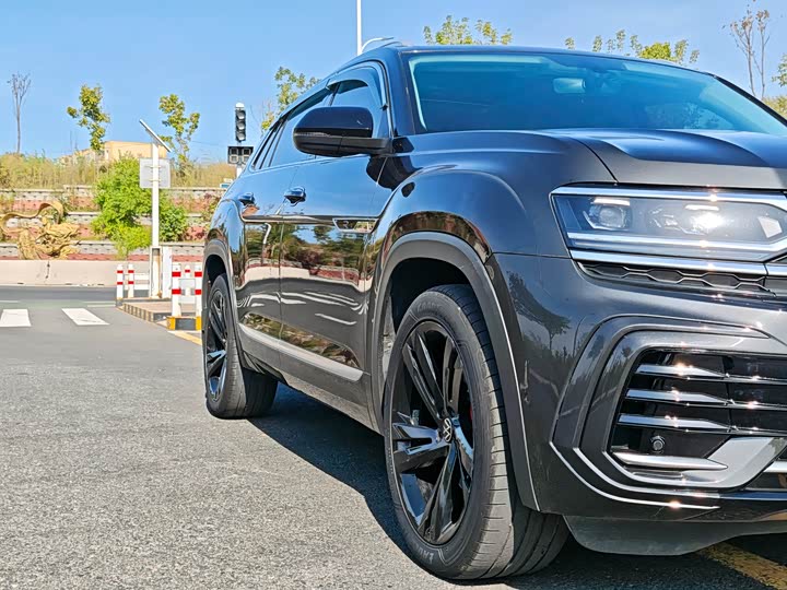 Фото 9 - Volkswagen Teramont X