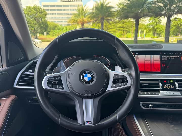 Фото 18 - BMW X5