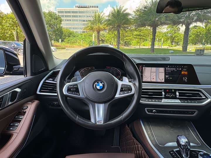 Фото 19 - BMW X5