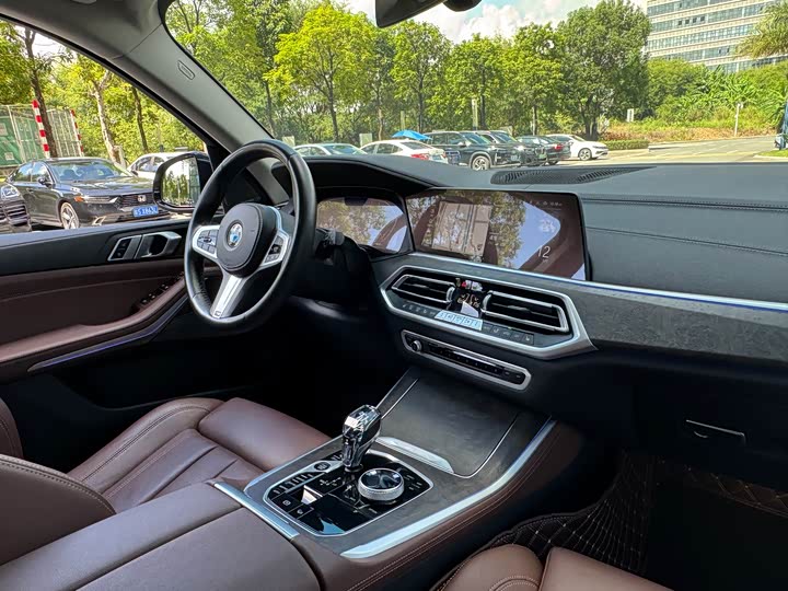 Фото 22 - BMW X5