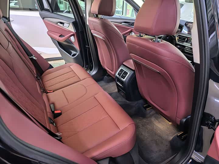 Фото 18 - BMW X3